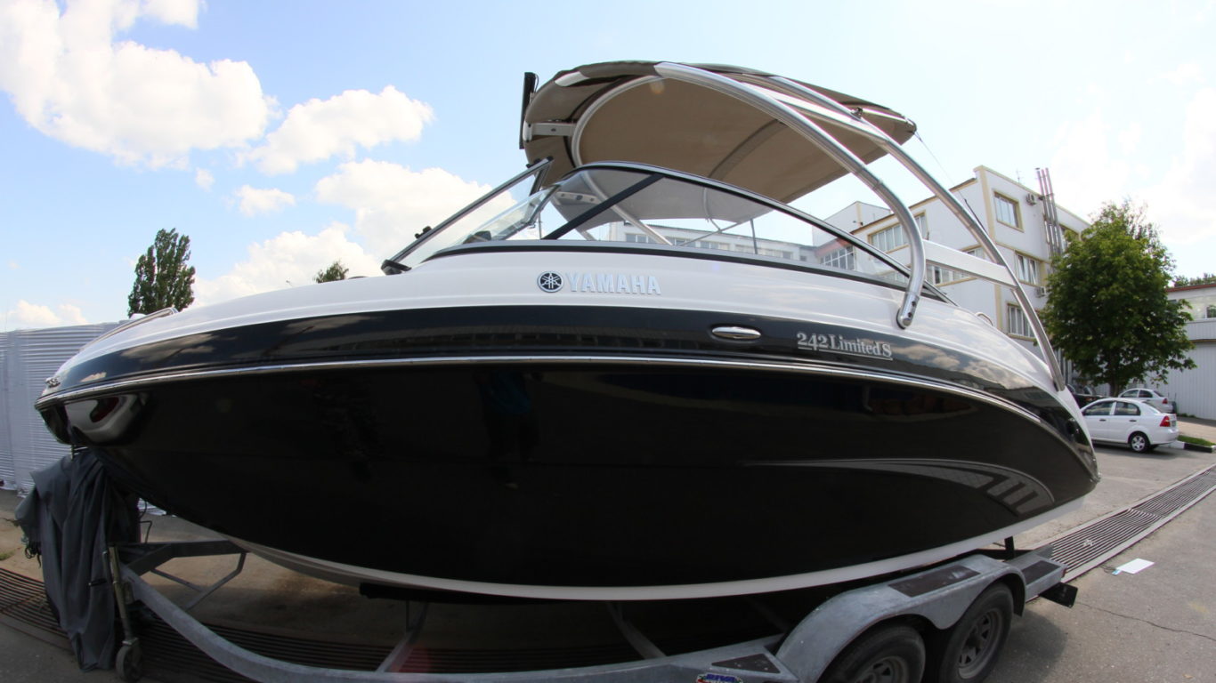 Yamaha 242 S Limited Jet Boat Upholstery | Boat seat repair | Jet ski seat | Lake Norman, Mooresville, Huntersville, Cornelius, Denver